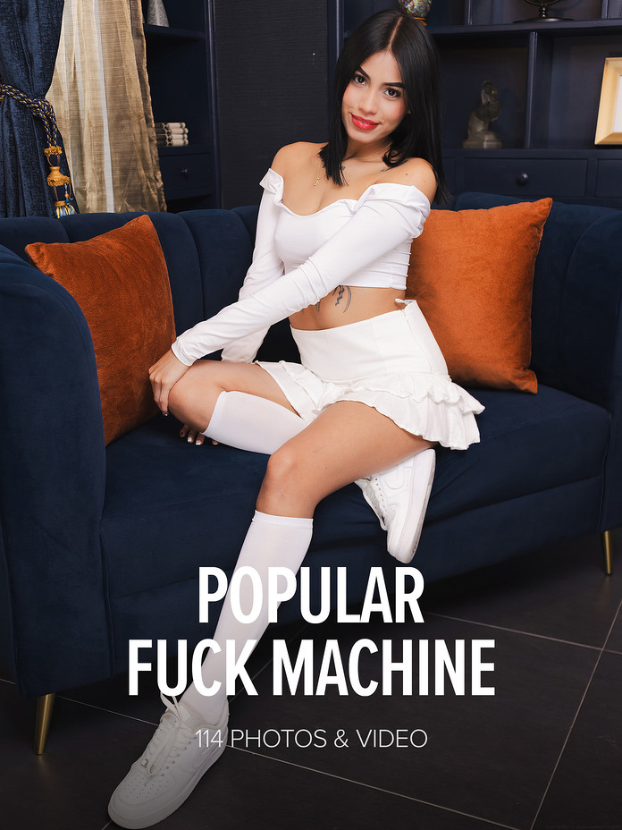 Sofia in Popular Fuck Machine from Watch 4 Beauty