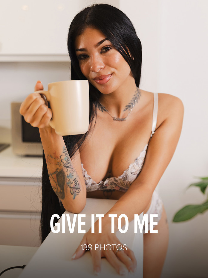 Yeye Guzman in Give It To Me from Watch 4 Beauty